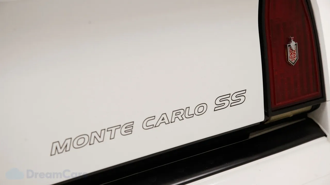1986 Chevrolet Monte Carlo SS Photo 12