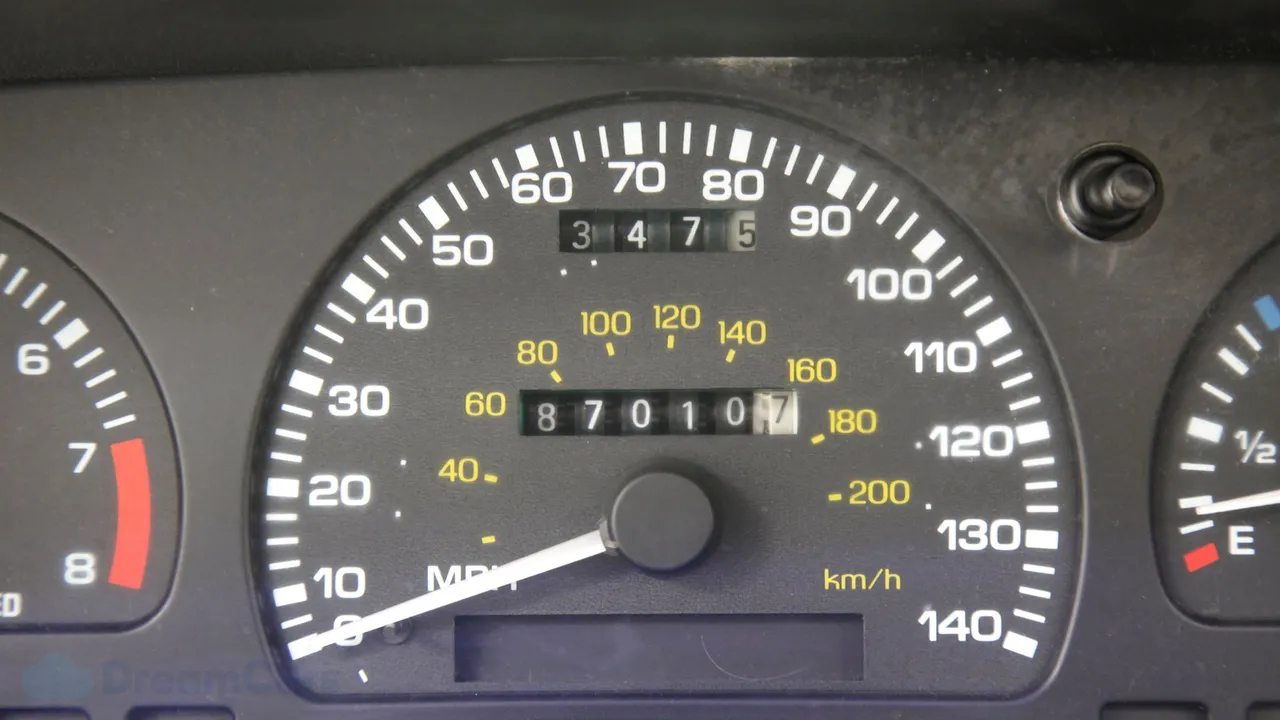 1990 Ford Taurus SHO 5-Speed Photo 5